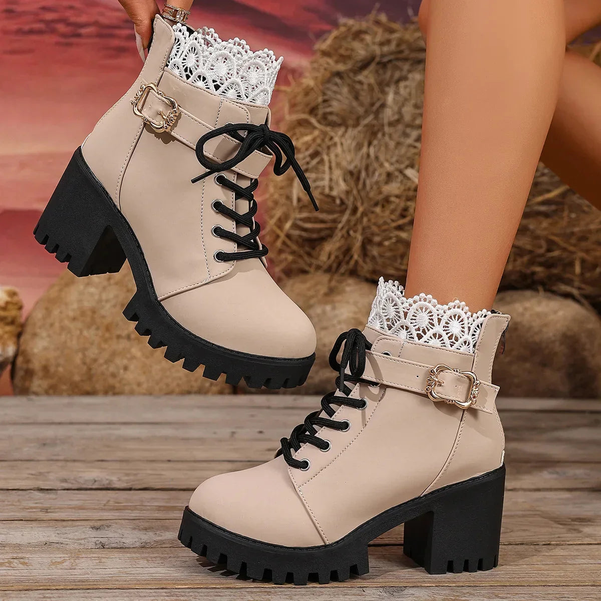 Victoria Urban™ Boot with Elegant Lace and British Design