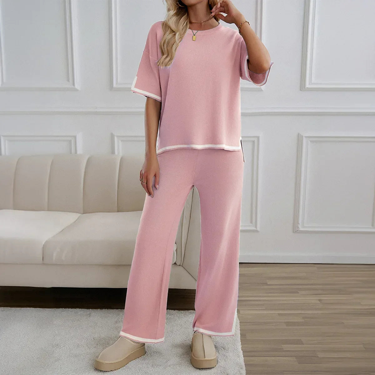 Classy™ Set in Premium Knit with Contrasting Details / For Those Who Value Comfort with a Refined Touch!