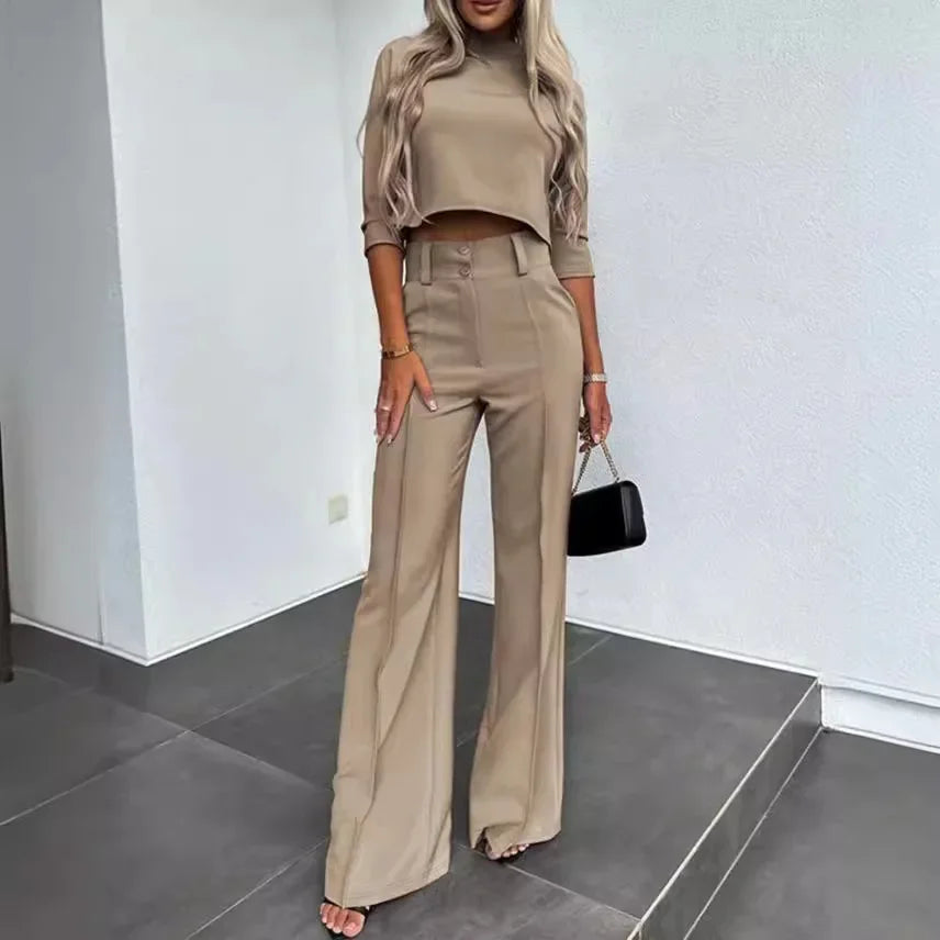 Nina™ Set with High-Neck Cropped Top