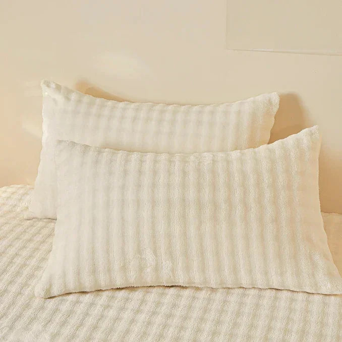 Set of sheets and pillowcases in soft velvety fabric / Extreme softness for a more comfortable sleep!