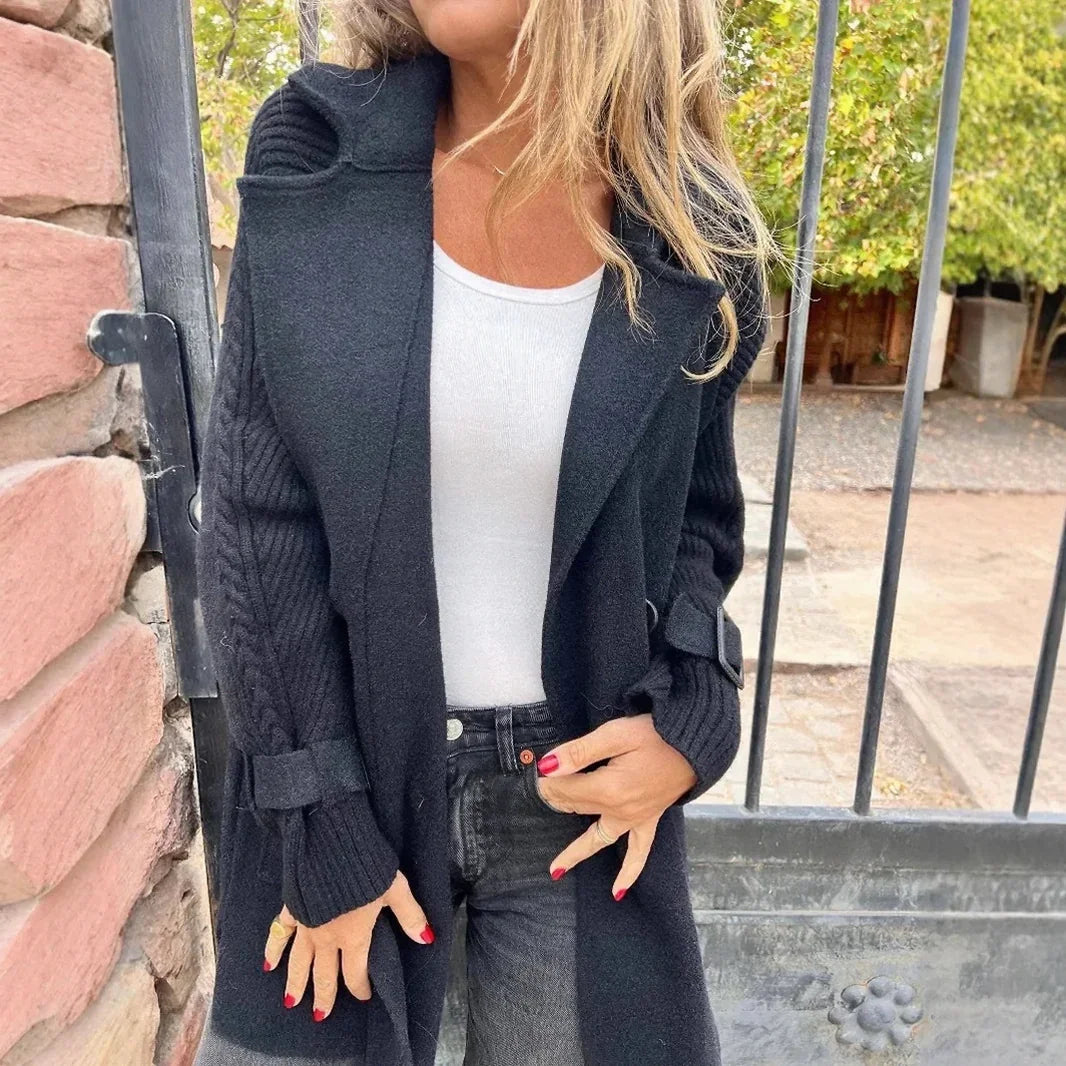 FrostLine Elegance™ Premium Brushed Wool Coat with Ribbed Sleeves and Elegant Buckles / The Perfect Balance Between Modernity, Comfort, and Timeless Style!