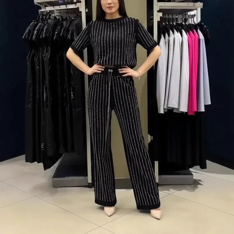 Night Line™ Set with Shiny Vertical Stripes, Slightly Cropped Blouse, and Wide-Leg Pants / The Confidence of a Strong, Feminine, and Irresistible Look!