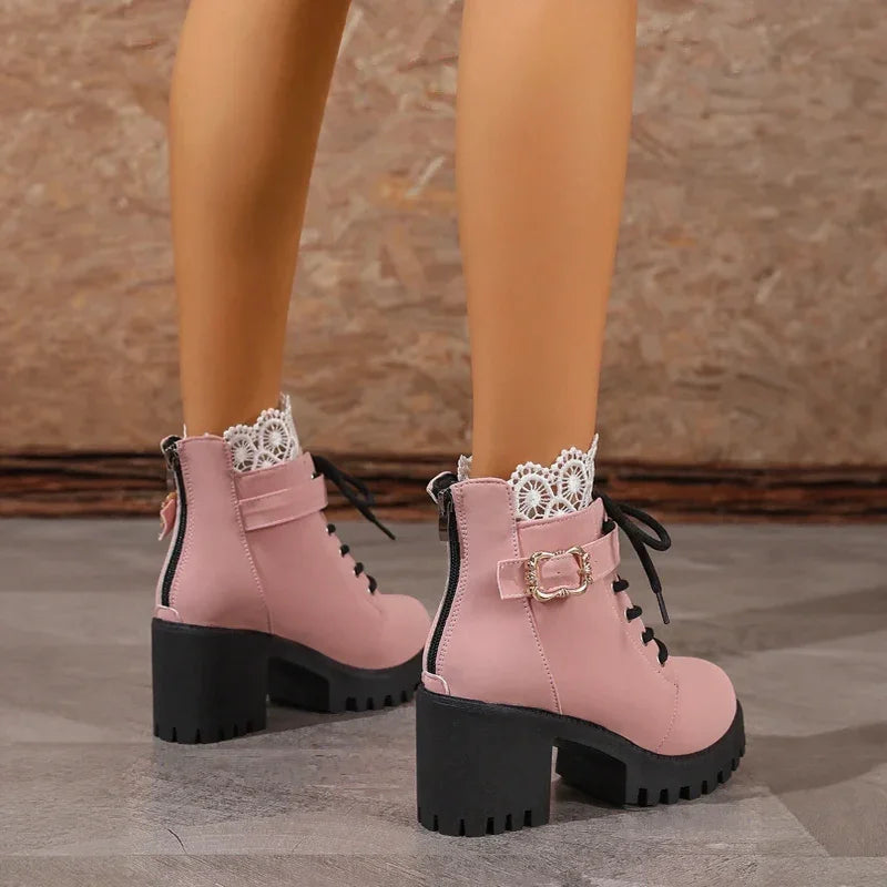 Victoria Urban™ Boot with Elegant Lace and British Design