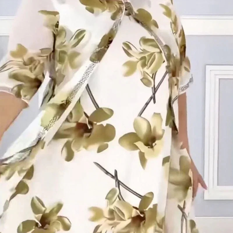 Magnolia Belle™ Double Layer Dress with Floral Print / Timeless Elegance with a Touch of Lightness and Movement!