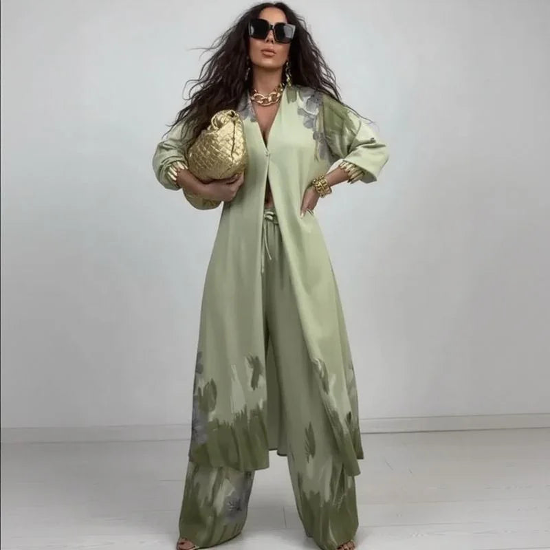Miranda™ Set in Satin Viscose with Flowing Kimono Shirt / Light Sophistication for Women with Presence!