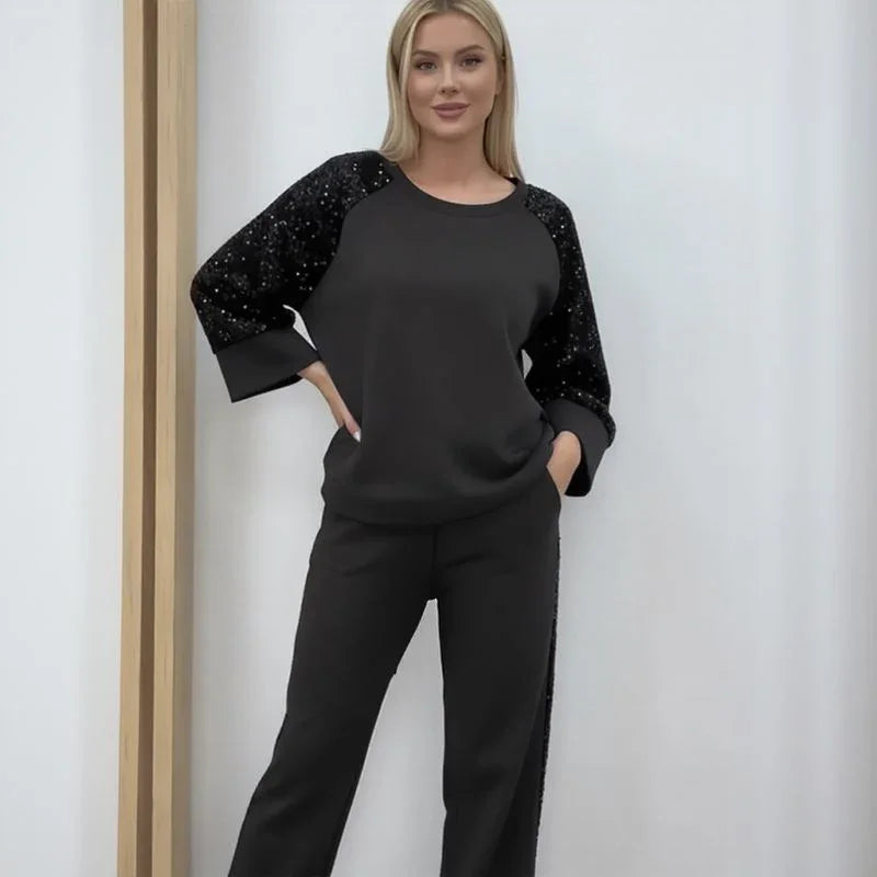 Charlotte™ Set with Sequin Sleeves and Comfortable Fit / Warmth, Presence, and Sophistication for Cold Days