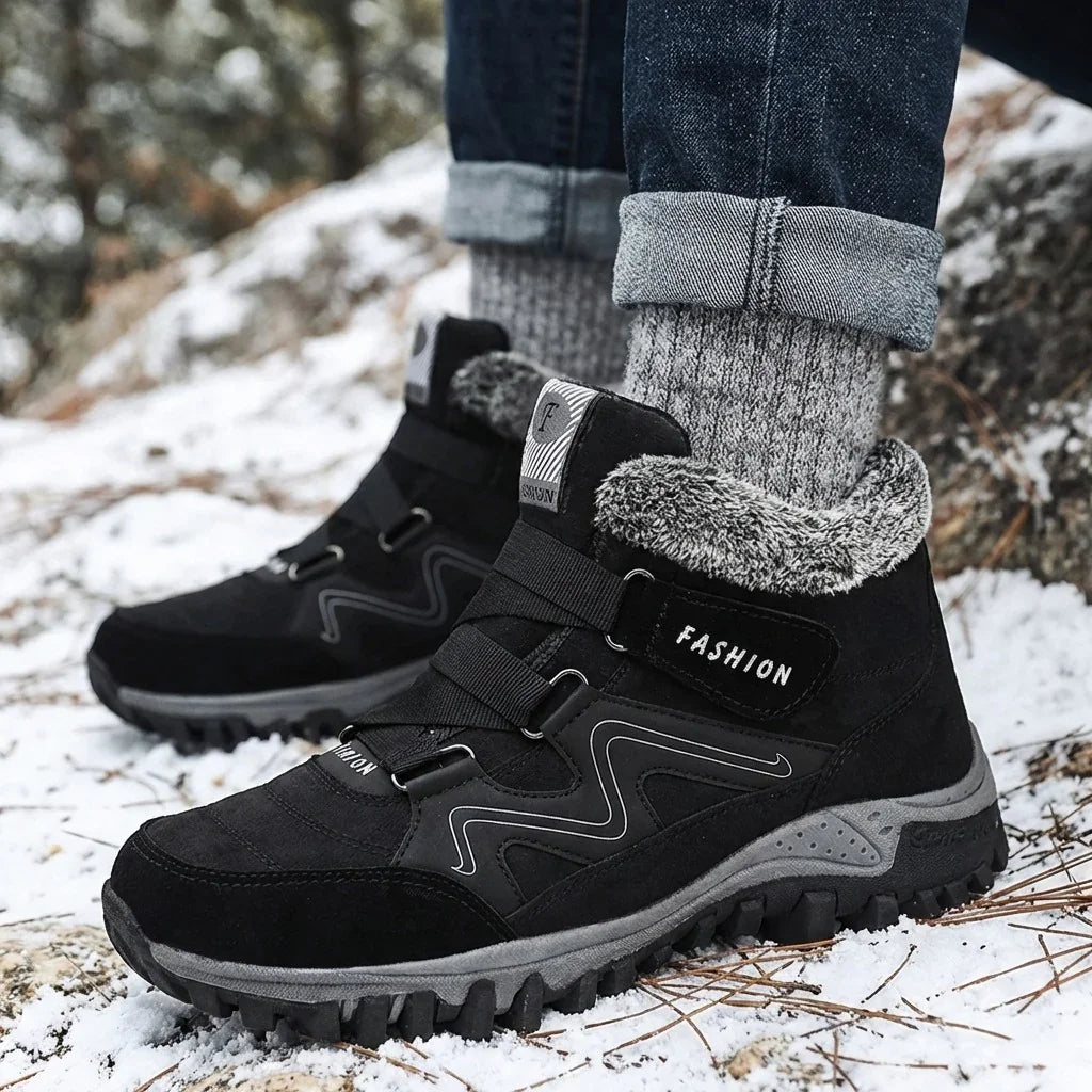 Unisex UrbanFrost™ Boots with Padded Lining and Treaded Sole