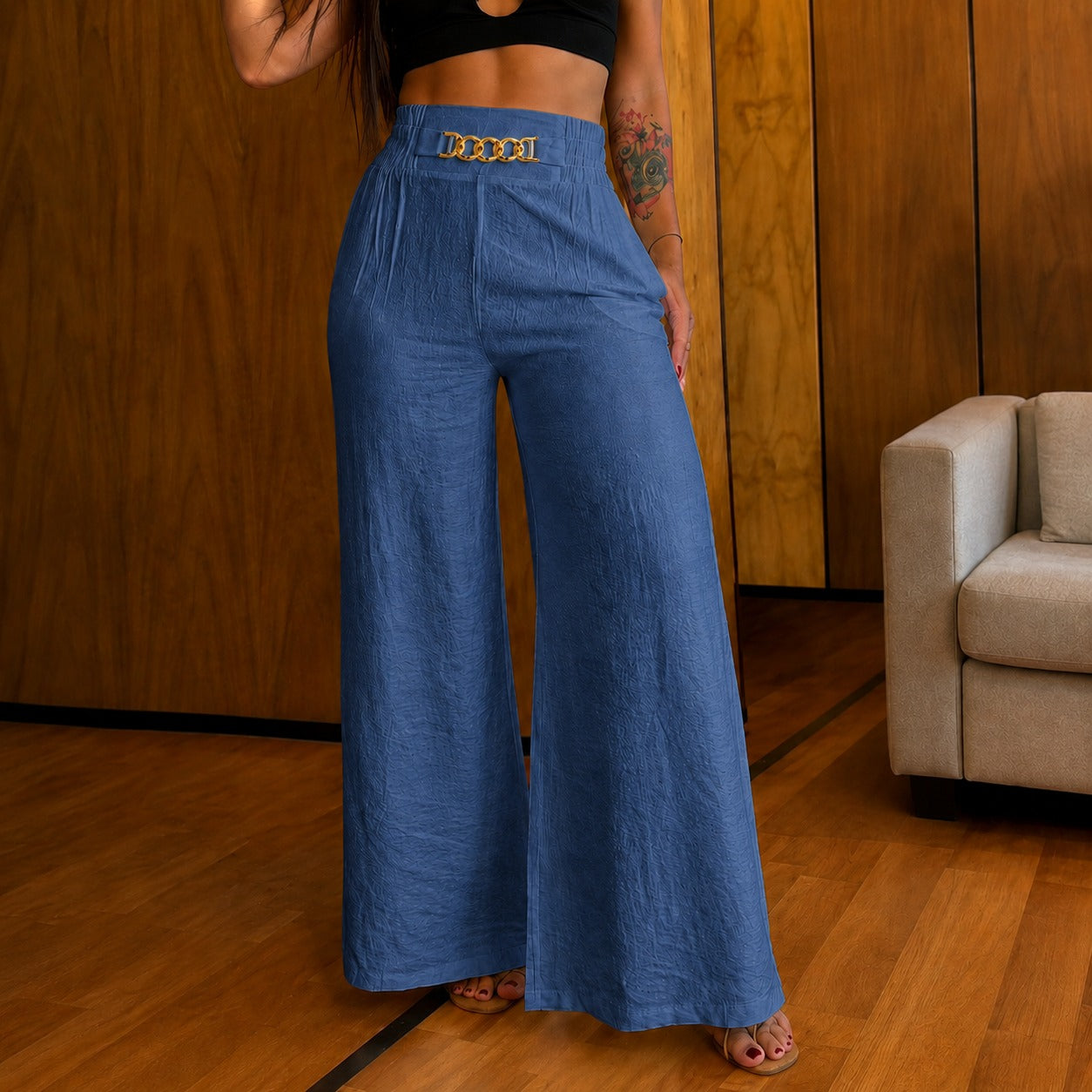 Valencia™ High-Waisted Pants with Exclusive Gold Detail