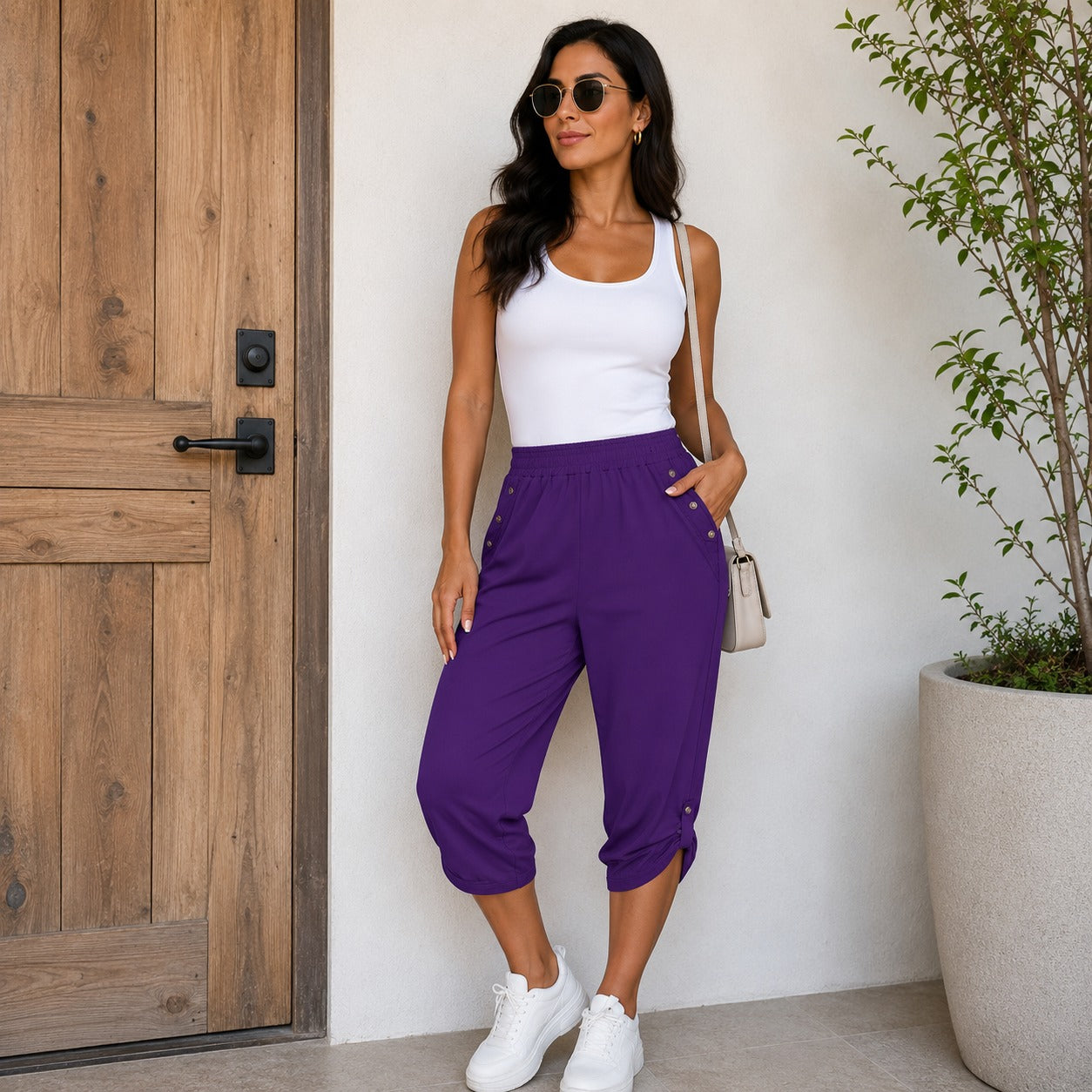 Capri Pants Rowena™ with Side Pockets, High Waist and Decorative Buttons