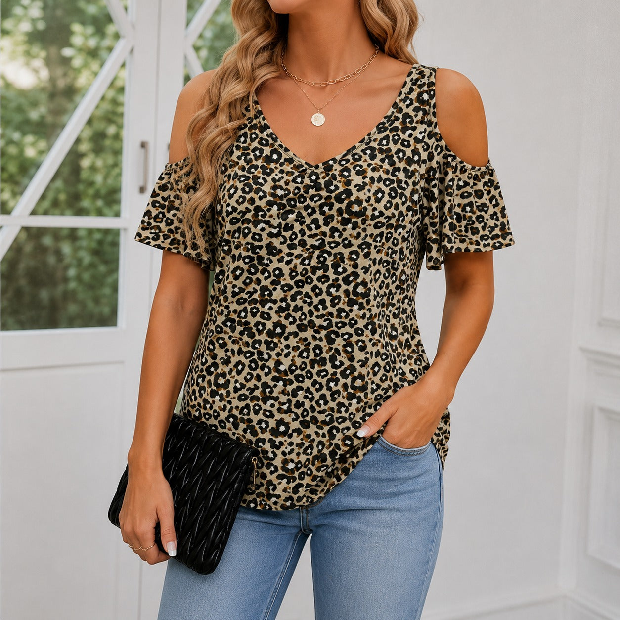 Blouse Arlette™ with Cold-Shoulder Sleeves, V-Neck and Gathered Front