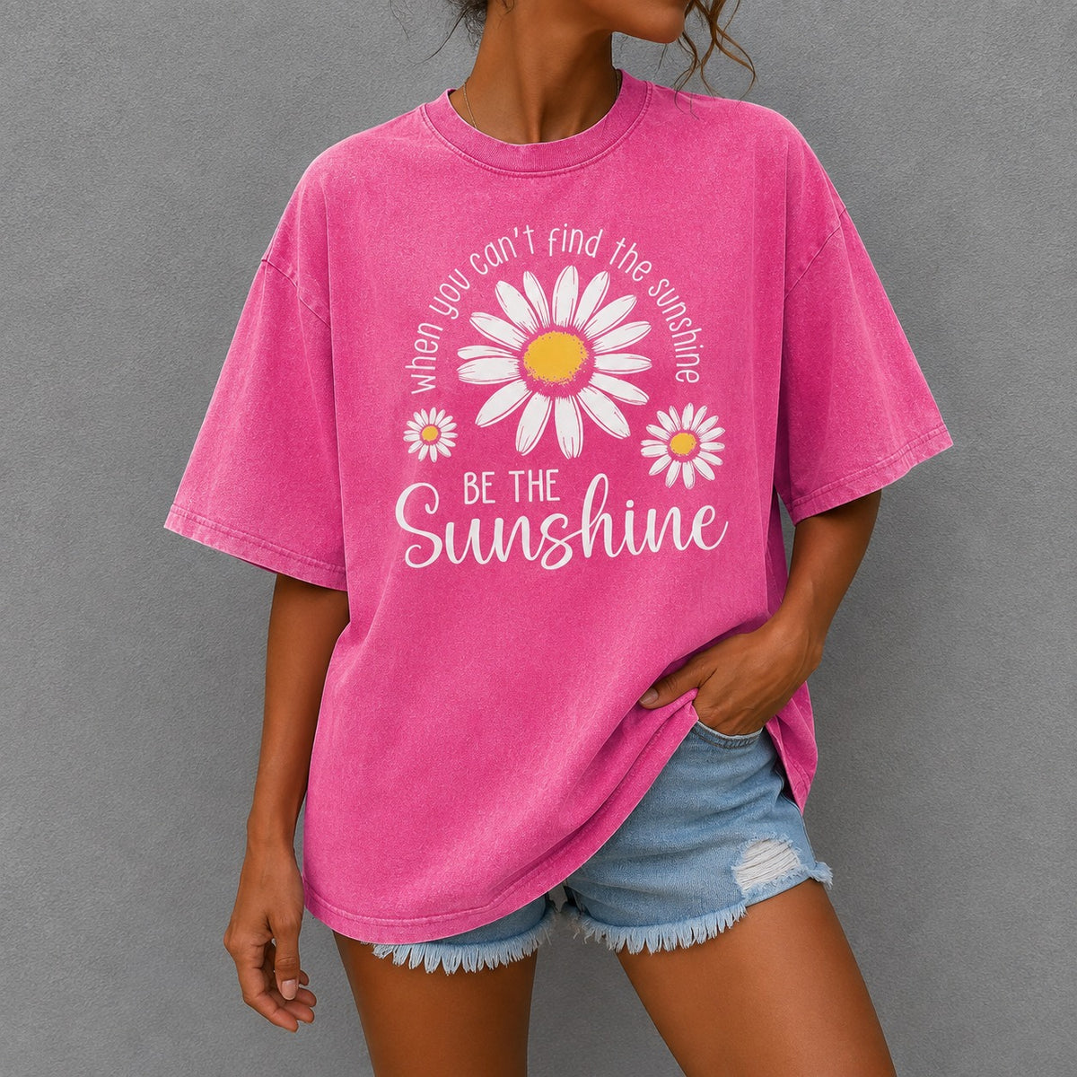 T-Shirt Katherine™ in Cotton with Daisy Graphic, Vintage Wash and Crew Neck