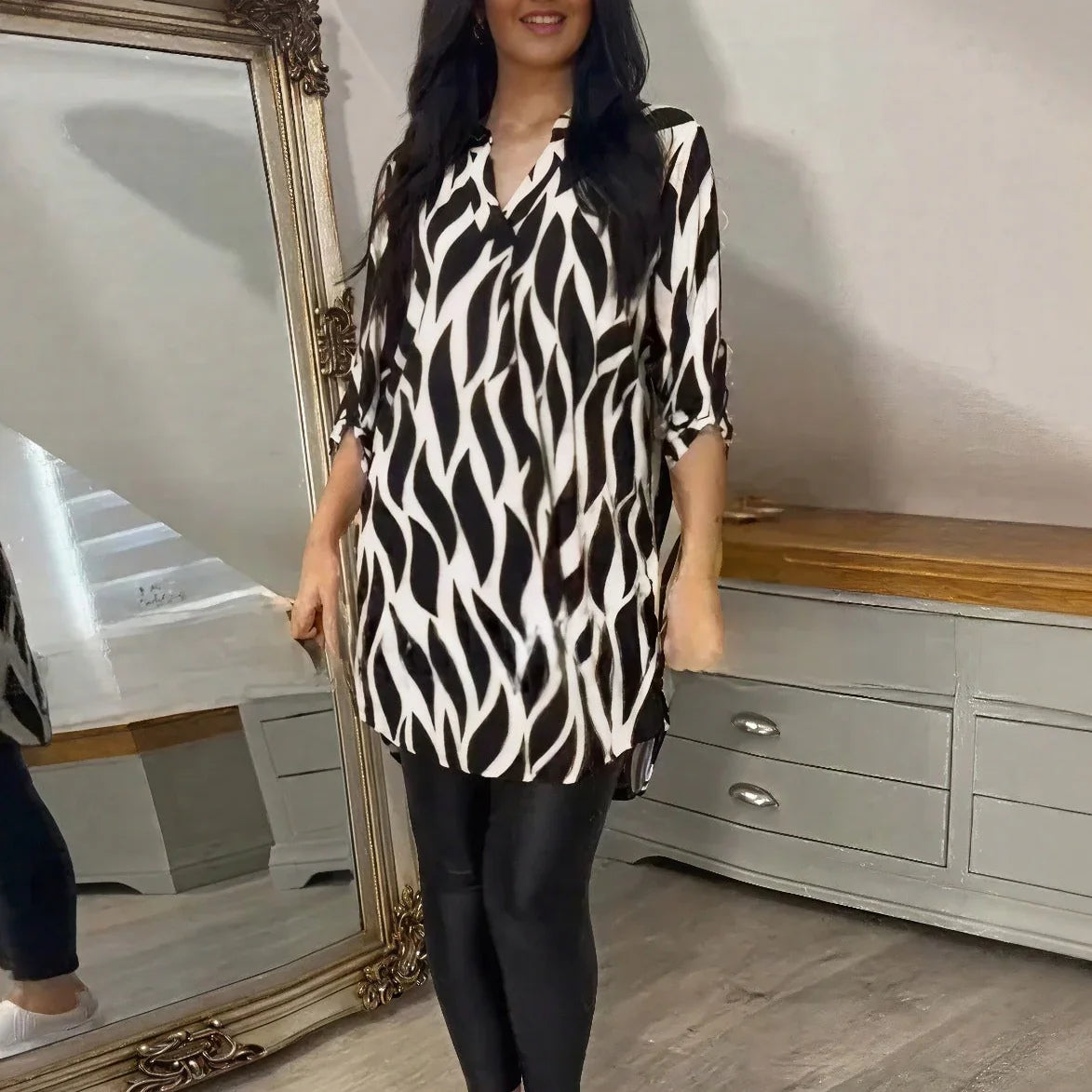 Ravelle™ Shirt with Abstract Print and Loose Fit