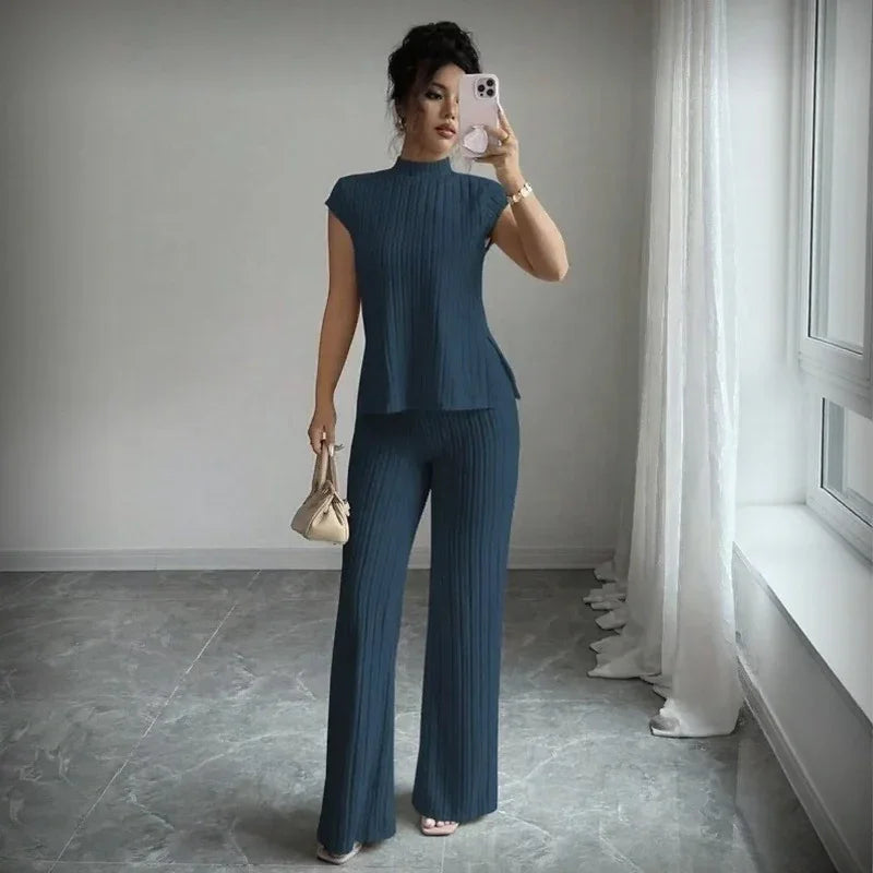 Selmira™ Ribbed Set with Minimalist Elegance
