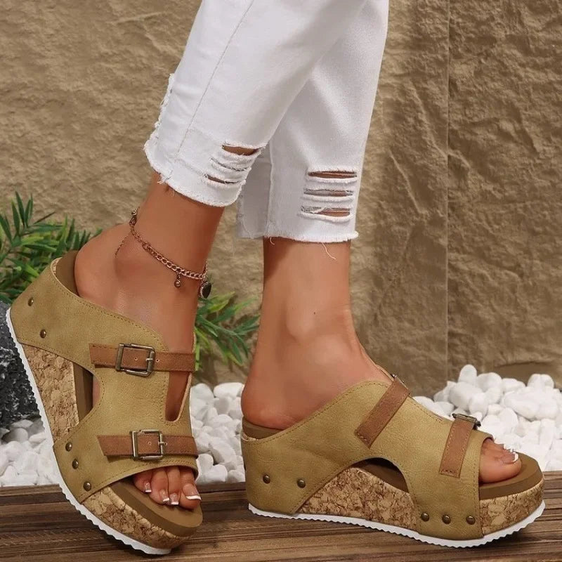 Coraline™ Leather Platform Slide with Double Adjustment
