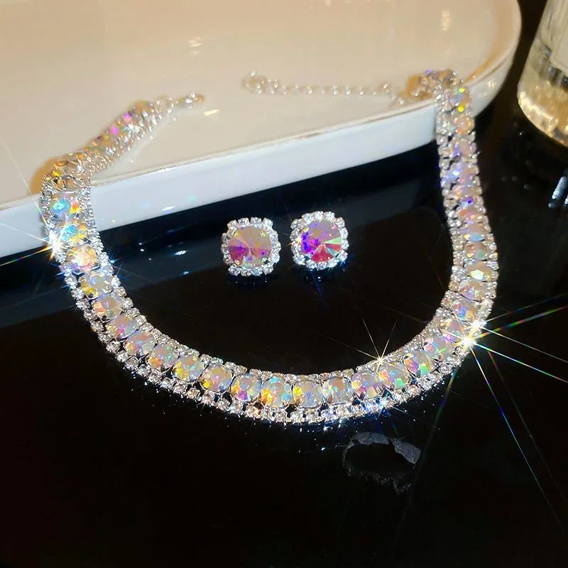 Emerald Grace™ 2-Piece Crystal Necklace & Earrings Set / Timeless Radiance for Elegant Evenings