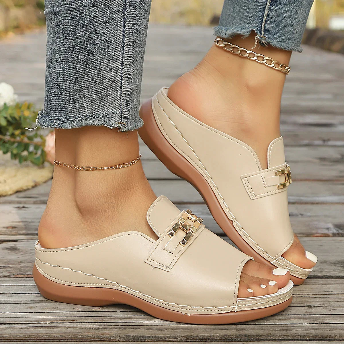 Nivelle™ Sandal with Mule Design and Elegant Metallic Accents
