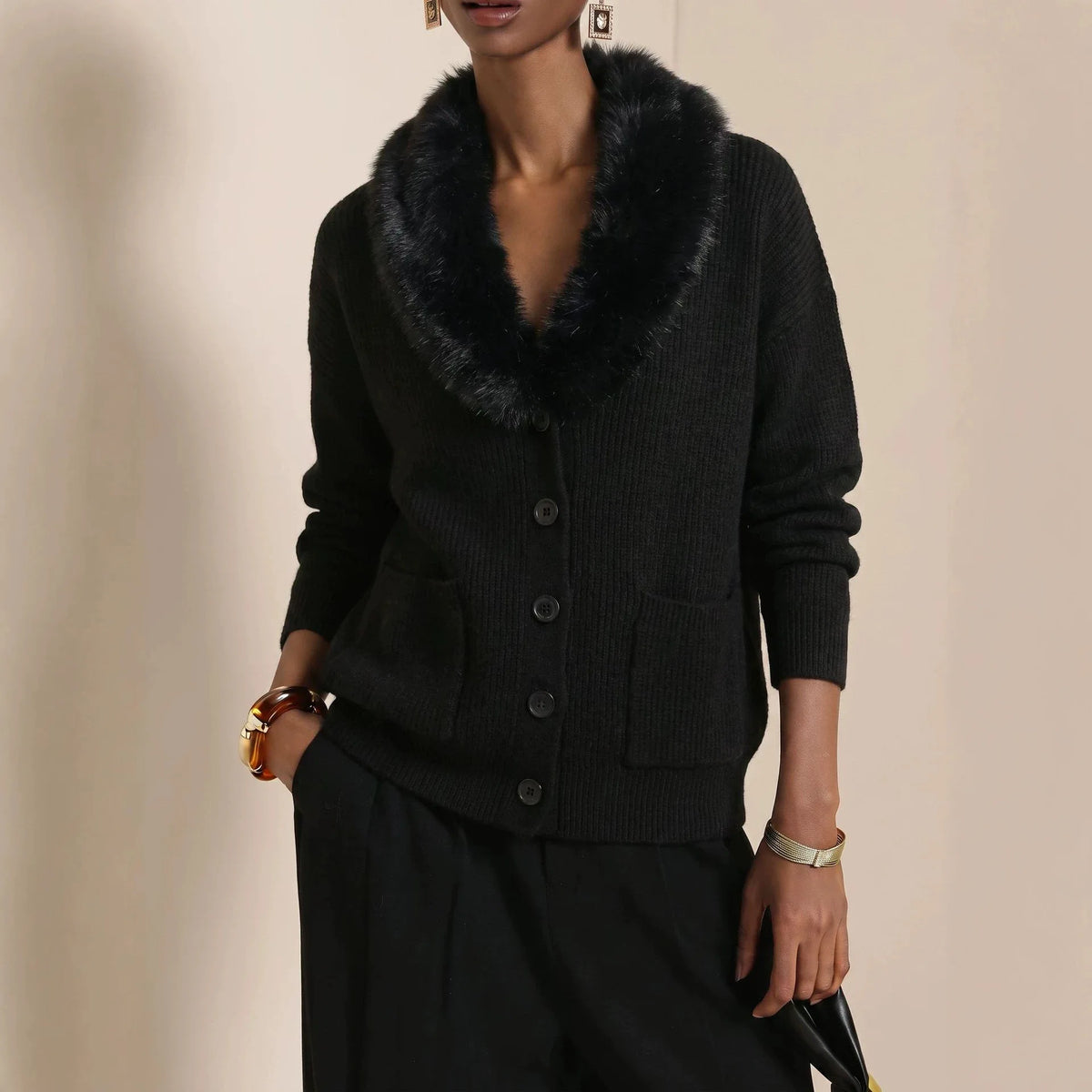 Cardigan Jenna™ with Fuzzy Collar, Ribbed Knit and Buttons