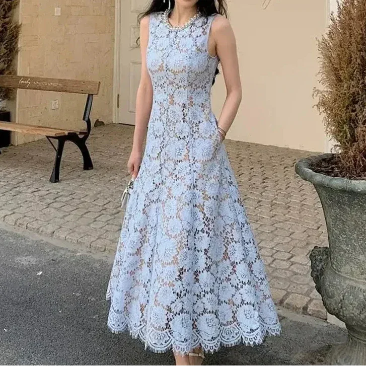 Elorien™ Dress With Delicate Lace and Fluid Fit