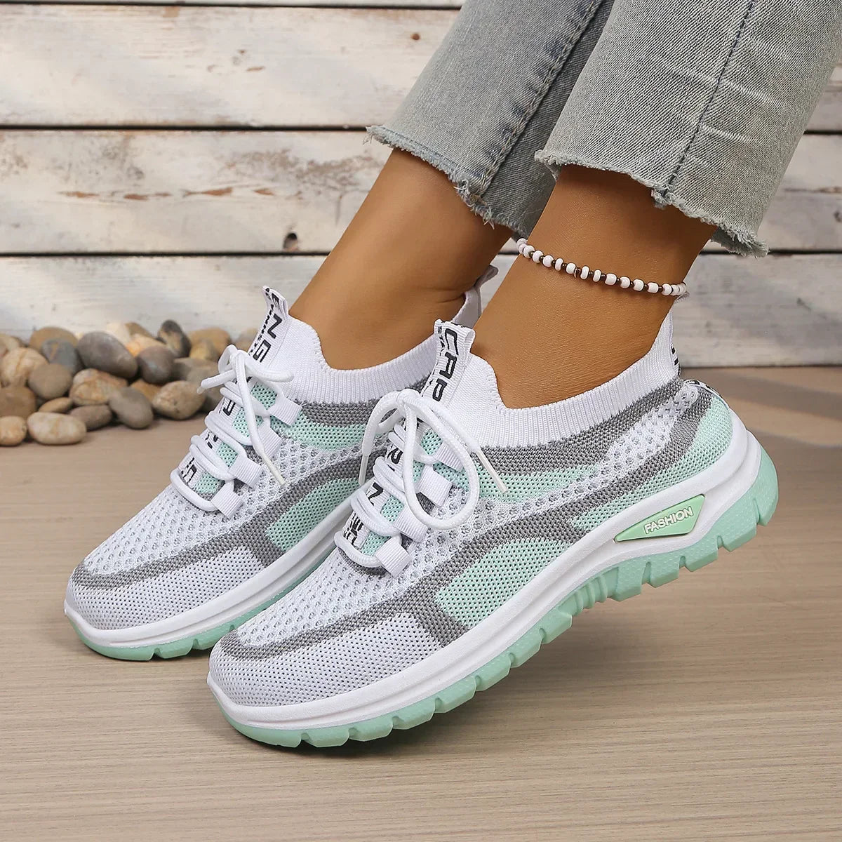 Movelle™ Sneakers with Extreme Lightness and Breathable Comfort