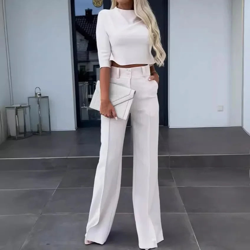 Nina™ Set with High-Neck Cropped Top