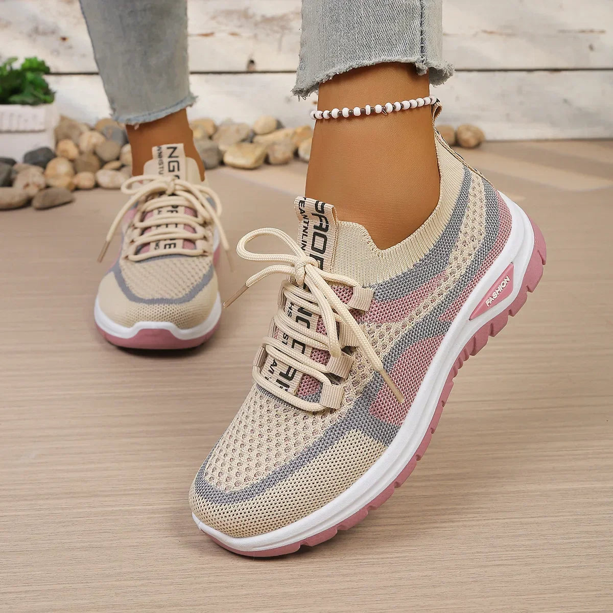 Movelle™ Sneakers with Extreme Lightness and Breathable Comfort