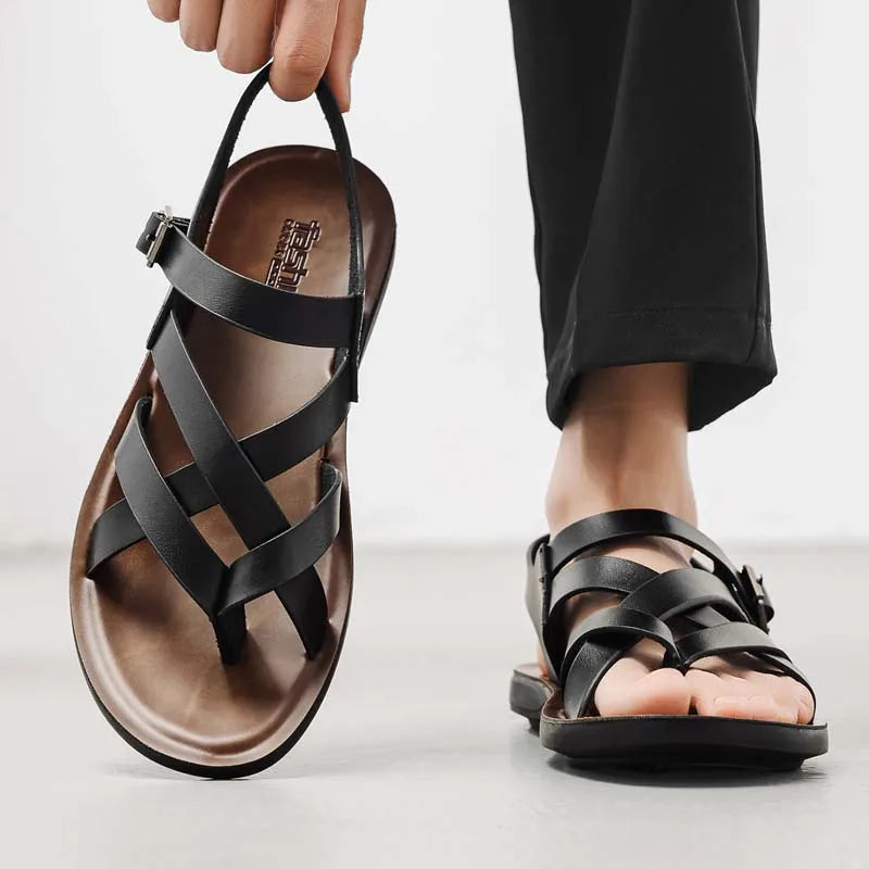Men’s Sandal Brenner™ with Crisscross Straps, Buckle and Flat Sole