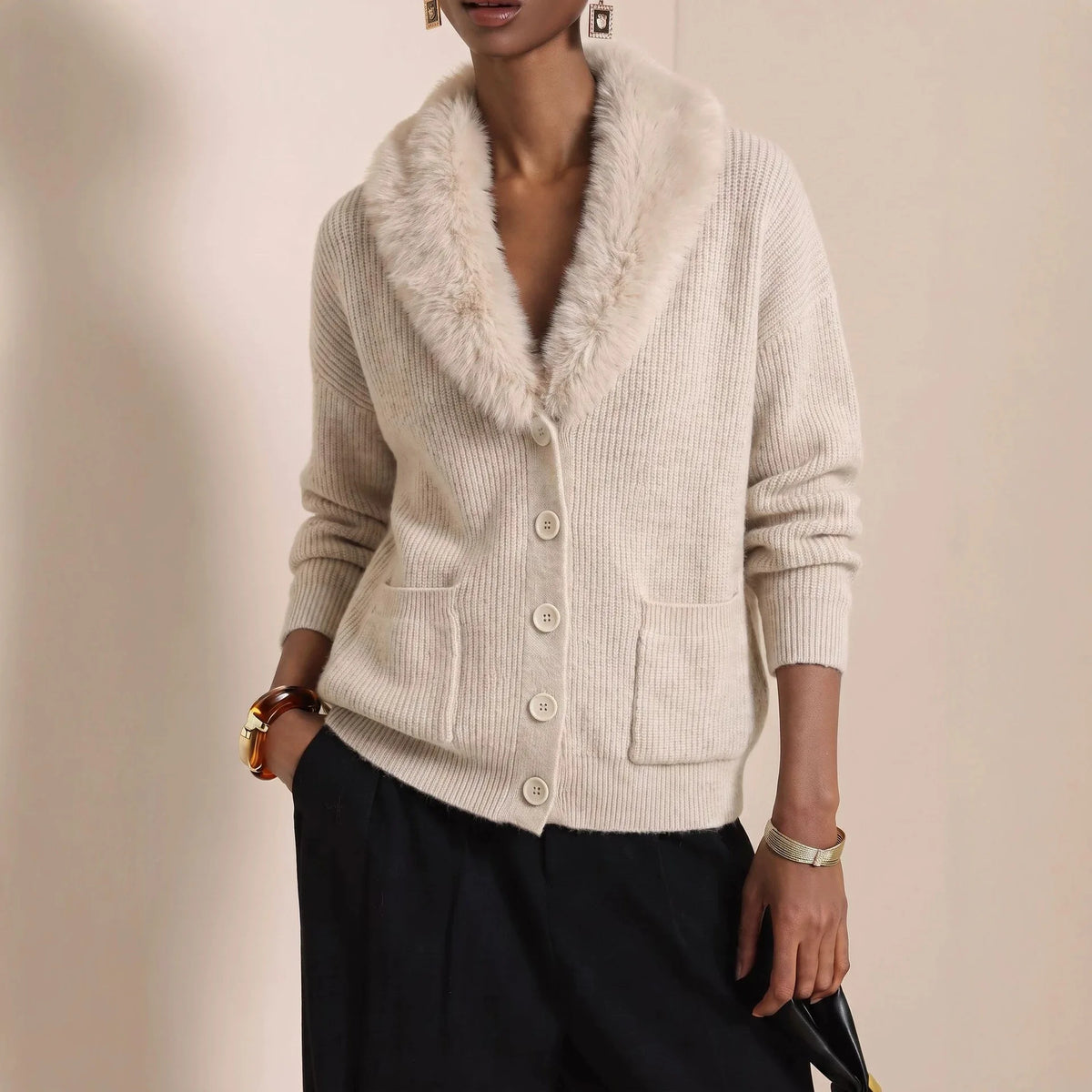 Cardigan Jenna™ with Fuzzy Collar, Ribbed Knit and Buttons