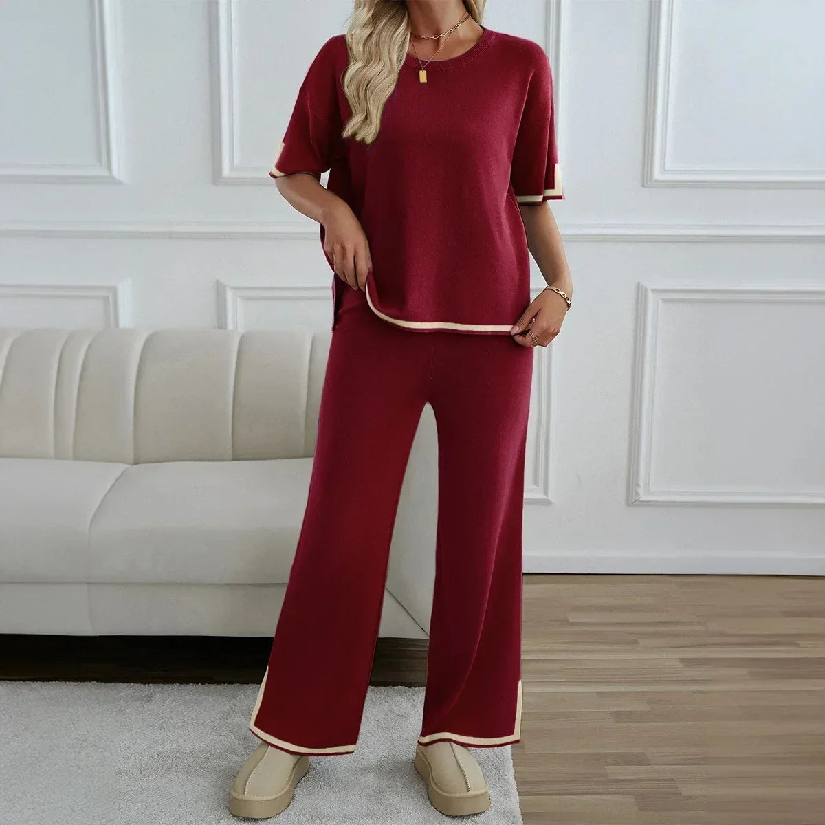 Classy™ Set in Premium Knit with Contrasting Details / For Those Who Value Comfort with a Refined Touch!