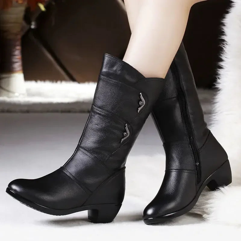 LuxeHaven™ Boot with Thermal Lining and Side Zipper / For Women Who Suffer from the Cold but Won't Compromise on Style!