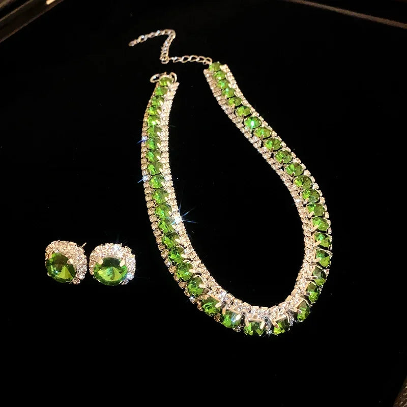 Emerald Grace™ 2-Piece Crystal Necklace & Earrings Set / Timeless Radiance for Elegant Evenings