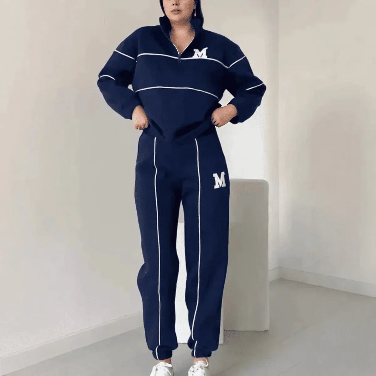 Erin™ Set in Ultra Soft Fleece and Comfort Fit / Minimalist Elegance for Your Most Relaxing Days!