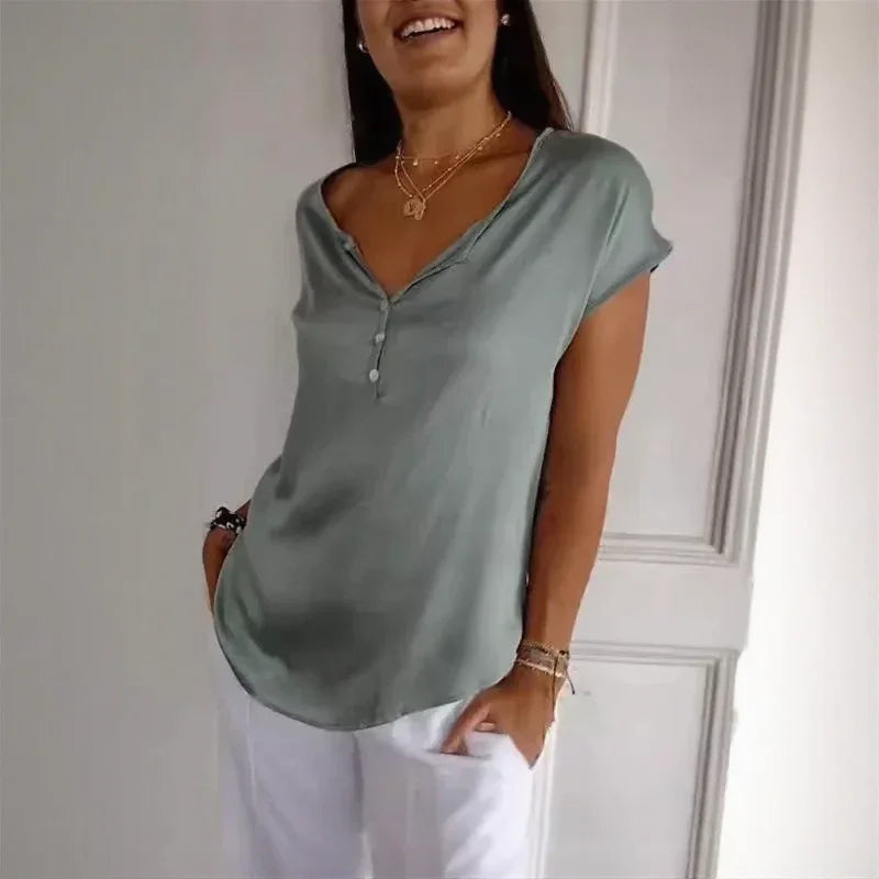 Sienna™ Blouse in Satin Viscose / Sophistication and Comfort in Every Move!
