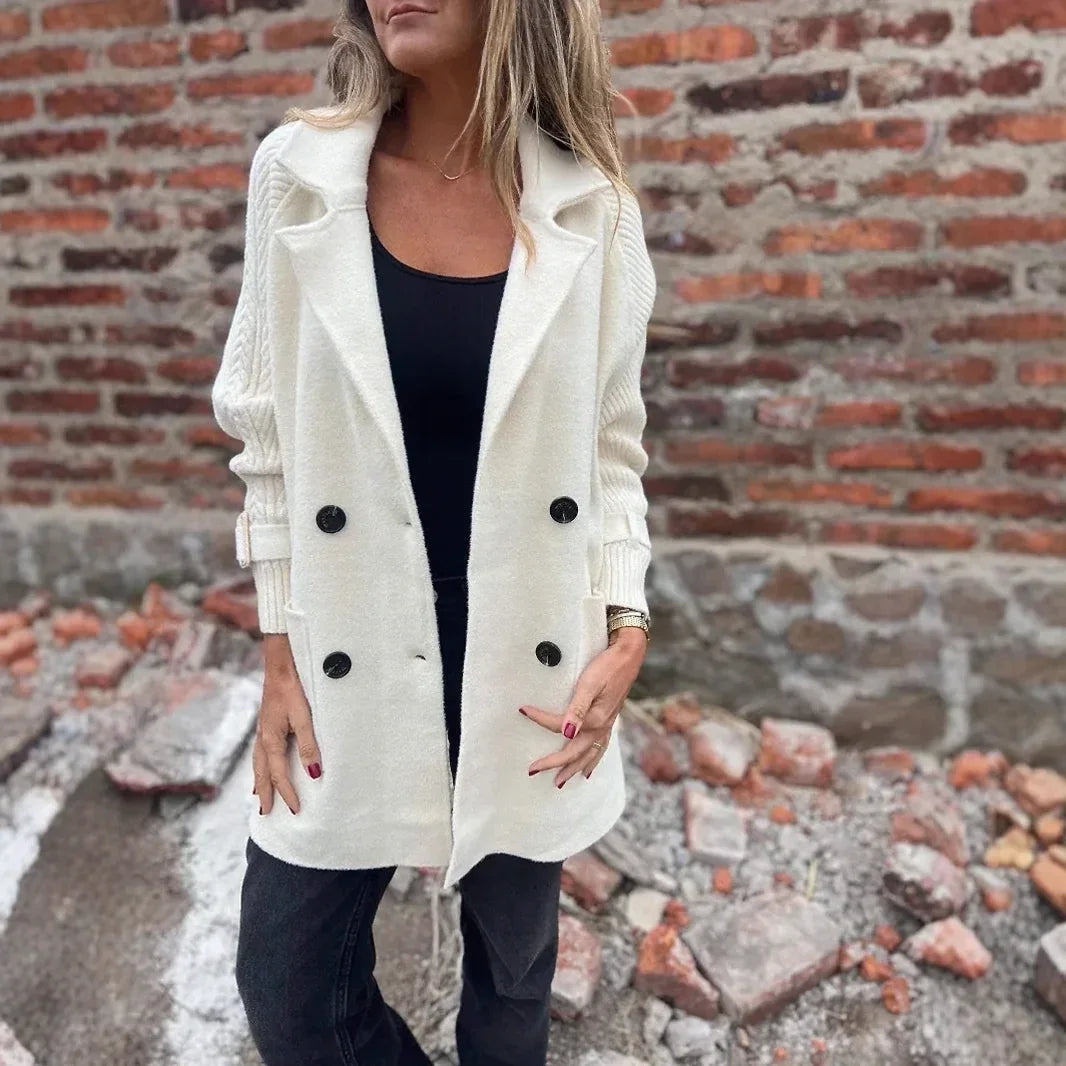 FrostLine Elegance™ Premium Brushed Wool Coat with Ribbed Sleeves and Elegant Buckles / The Perfect Balance Between Modernity, Comfort, and Timeless Style!