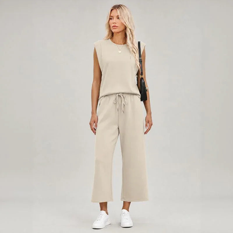 Aya™ Set Structured Shoulder Tank and Cropped Drawstring Pants