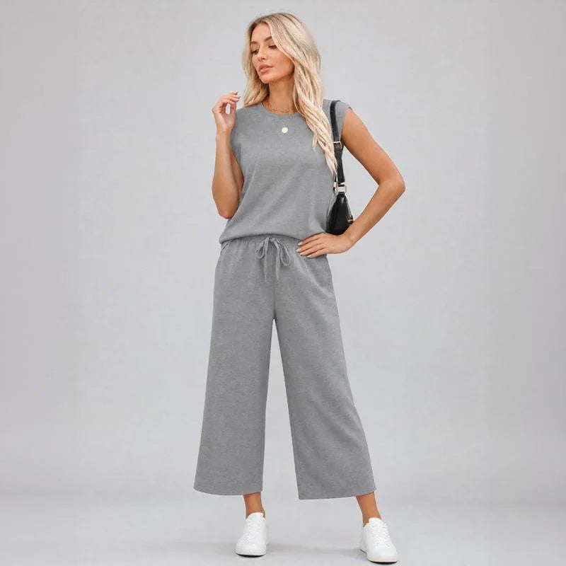 Aya™ Set Structured Shoulder Tank and Cropped Drawstring Pants