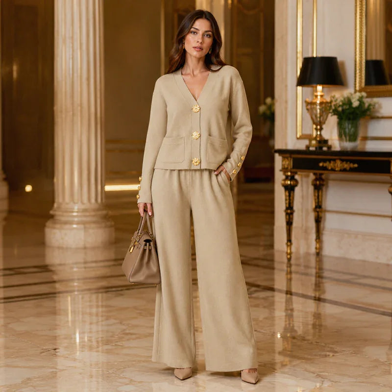 Altesse™ Set With Gold Buttons and Wide-Leg Pants
