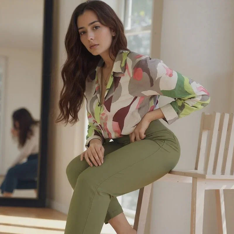 Sálvia Élégance™ Set with Satin Shirt and Tailored Pants / Sophistication that Goes From the Office to After Hours!