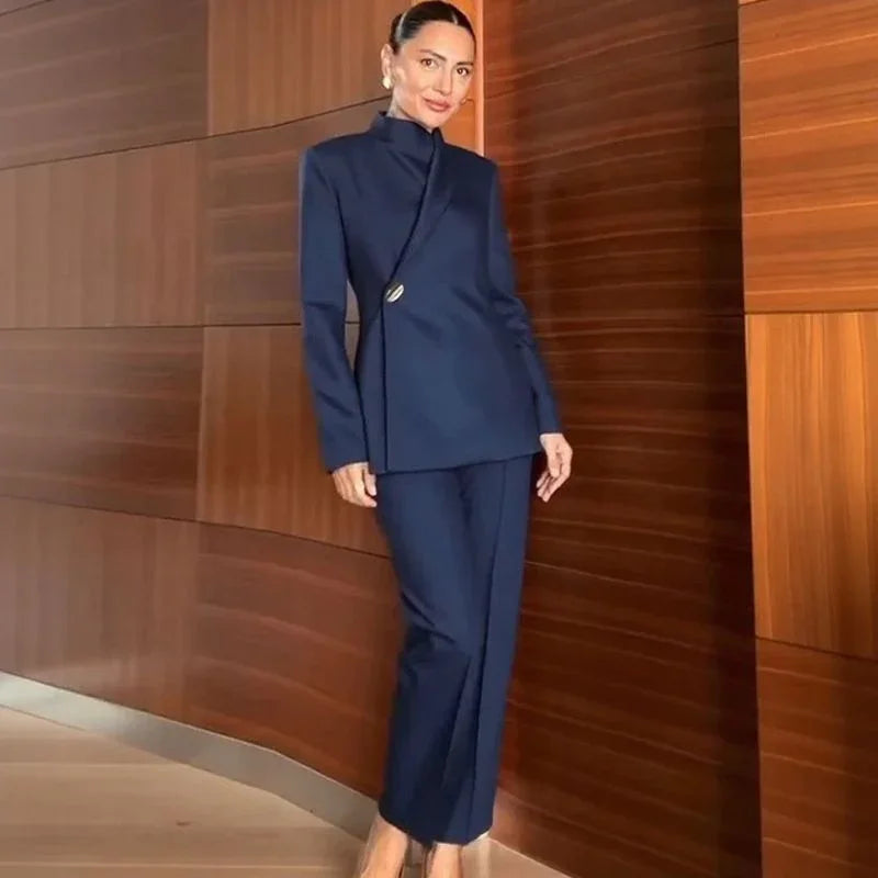 Catherine™ Set with Tailored Blazer and Straight-Leg Pants That Don’t Show / A Power Look for Women Who Lead