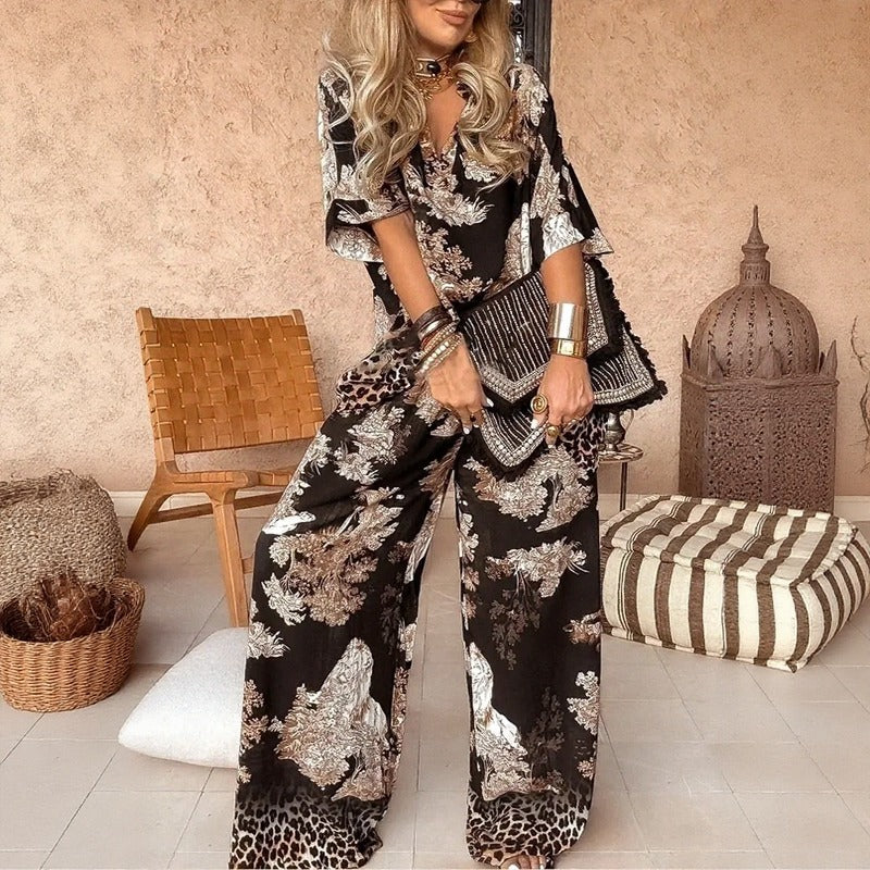 Alexa™ Set with Relaxed Fit and Refined Print