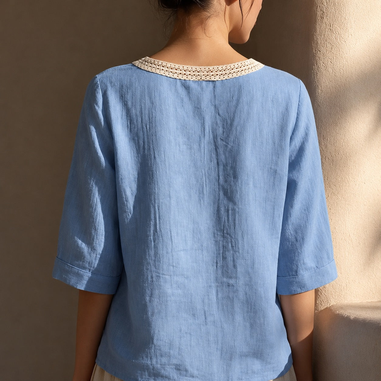 Blouse Evelin™ in Linen Cotton with Crochet Neckline