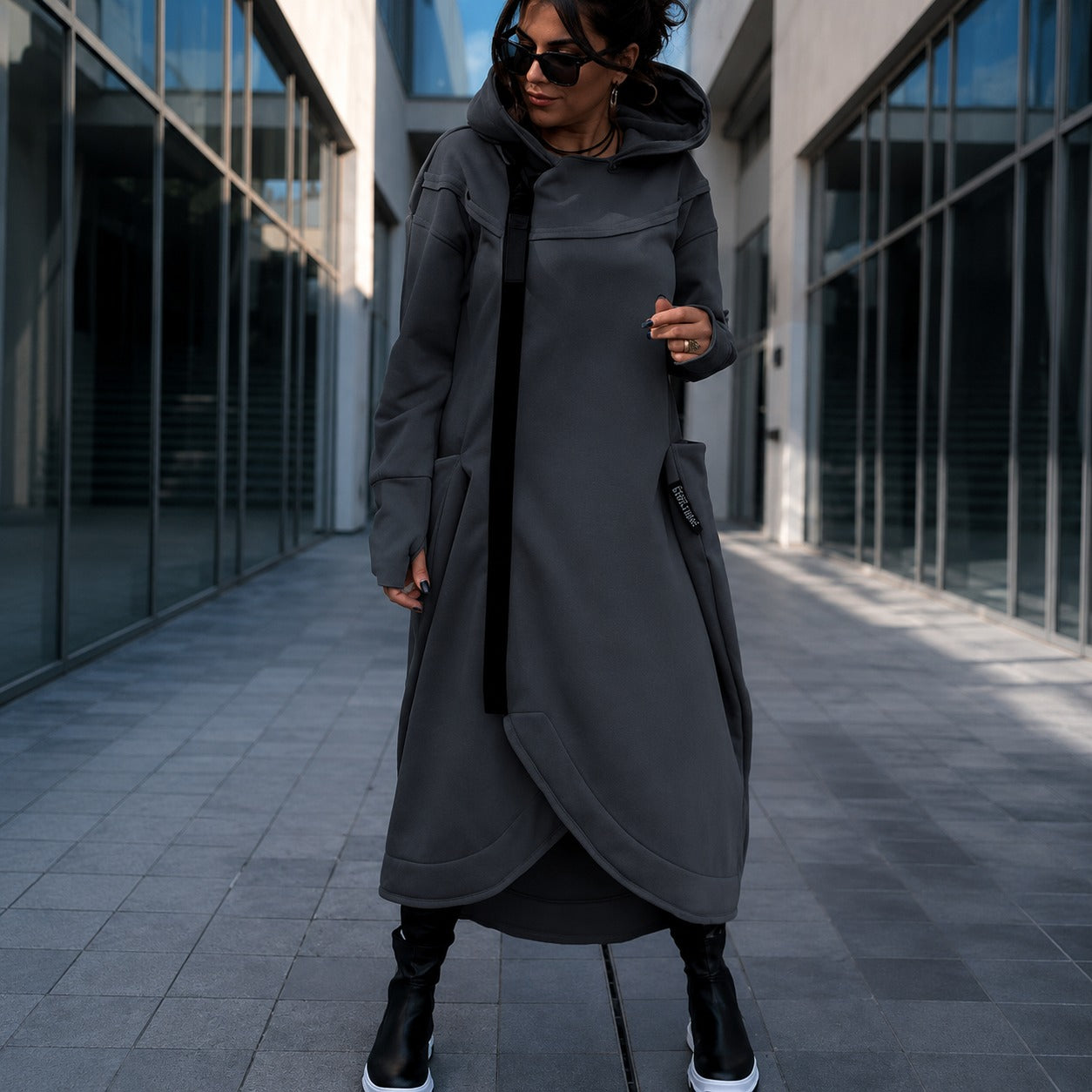 Maelis™ Oversized Long Hoodie Coat with Zipper and Thumbhole Cuffs