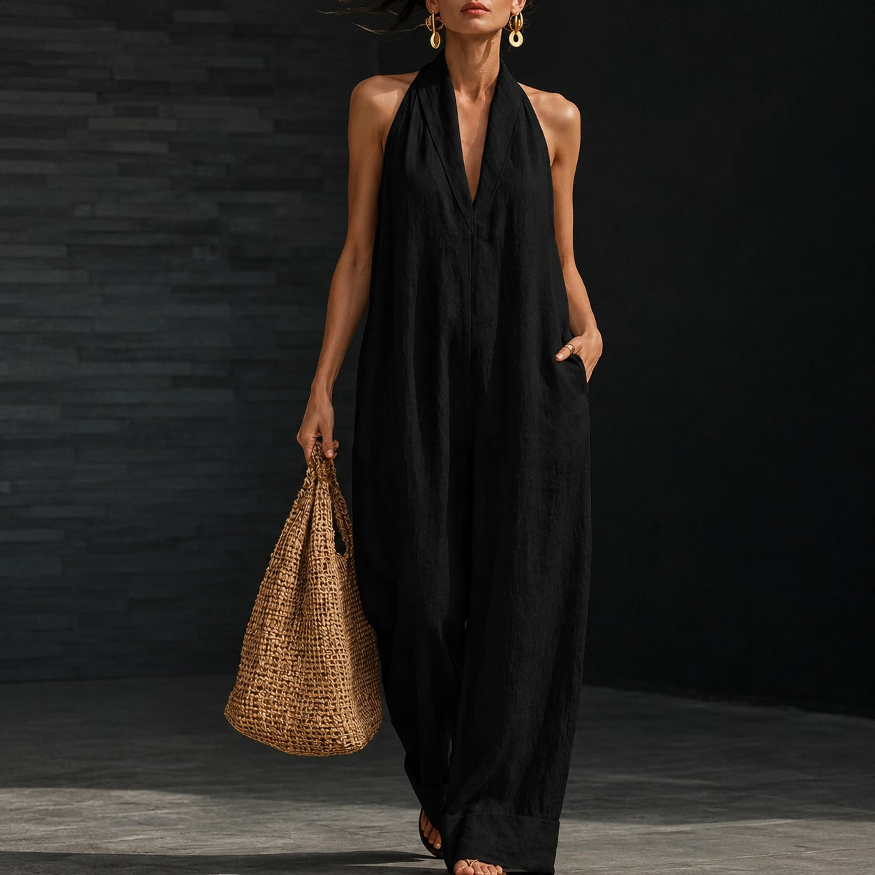 Jumpsuit Eliora™ with Halter Neck, Wide-Leg Fit and Side Pockets