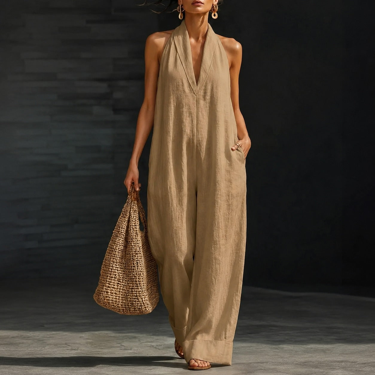 Jumpsuit Eliora™ with Halter Neck, Wide-Leg Fit and Side Pockets