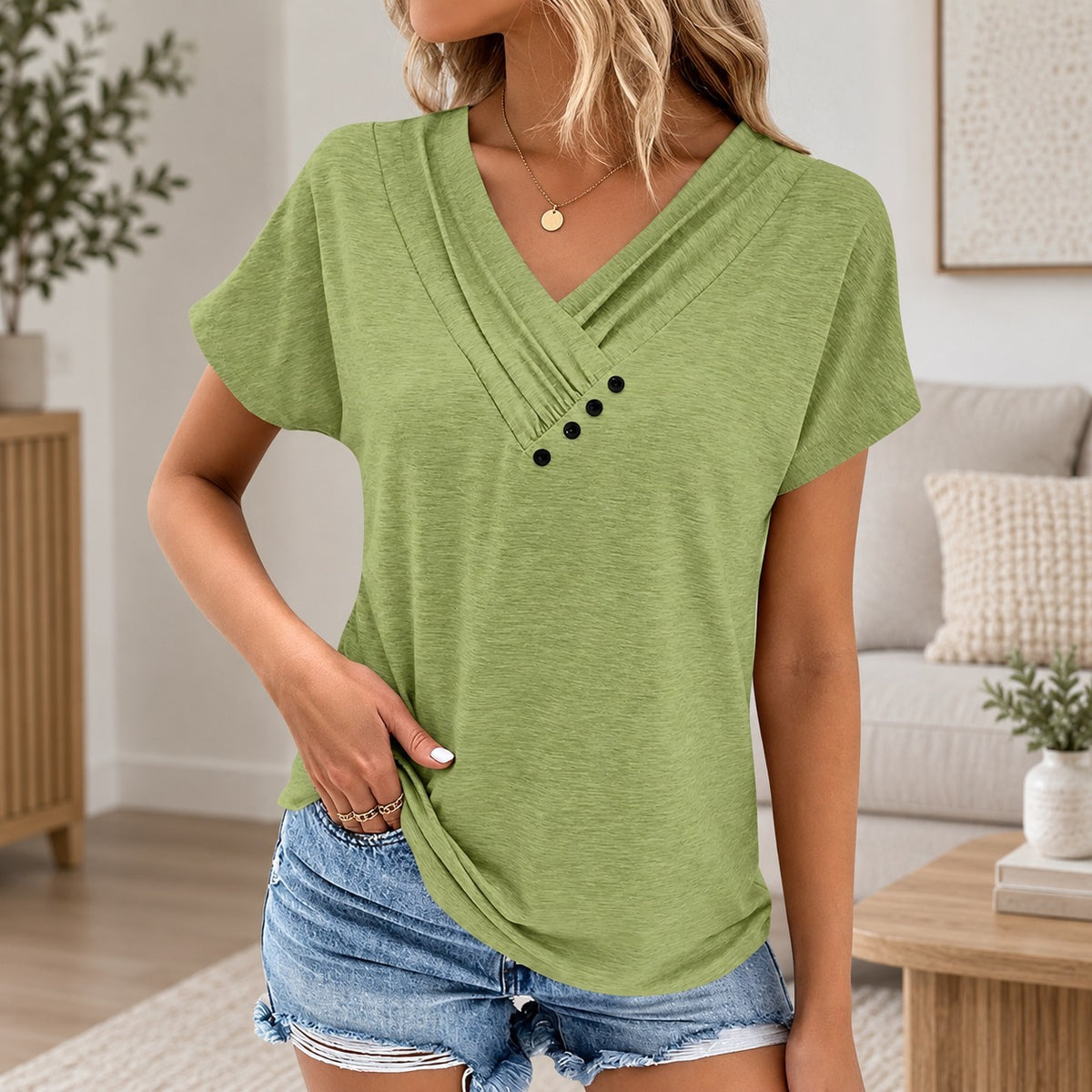Blouse Cecily™ with Layered V-Neck and Relaxed Fit