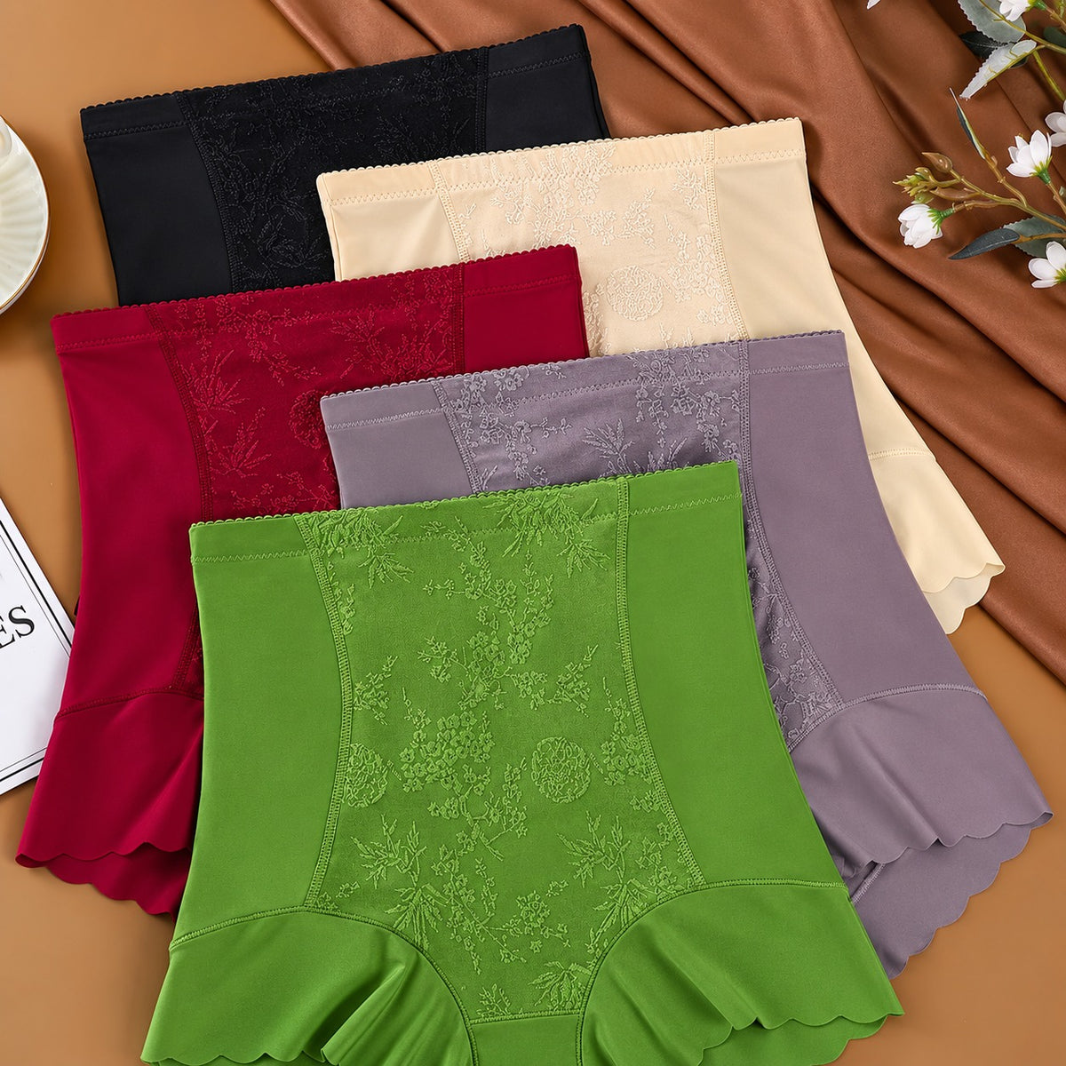 Shapewear Shorts Roslyn™ with High Waist, Floral Panel and Scalloped Hem