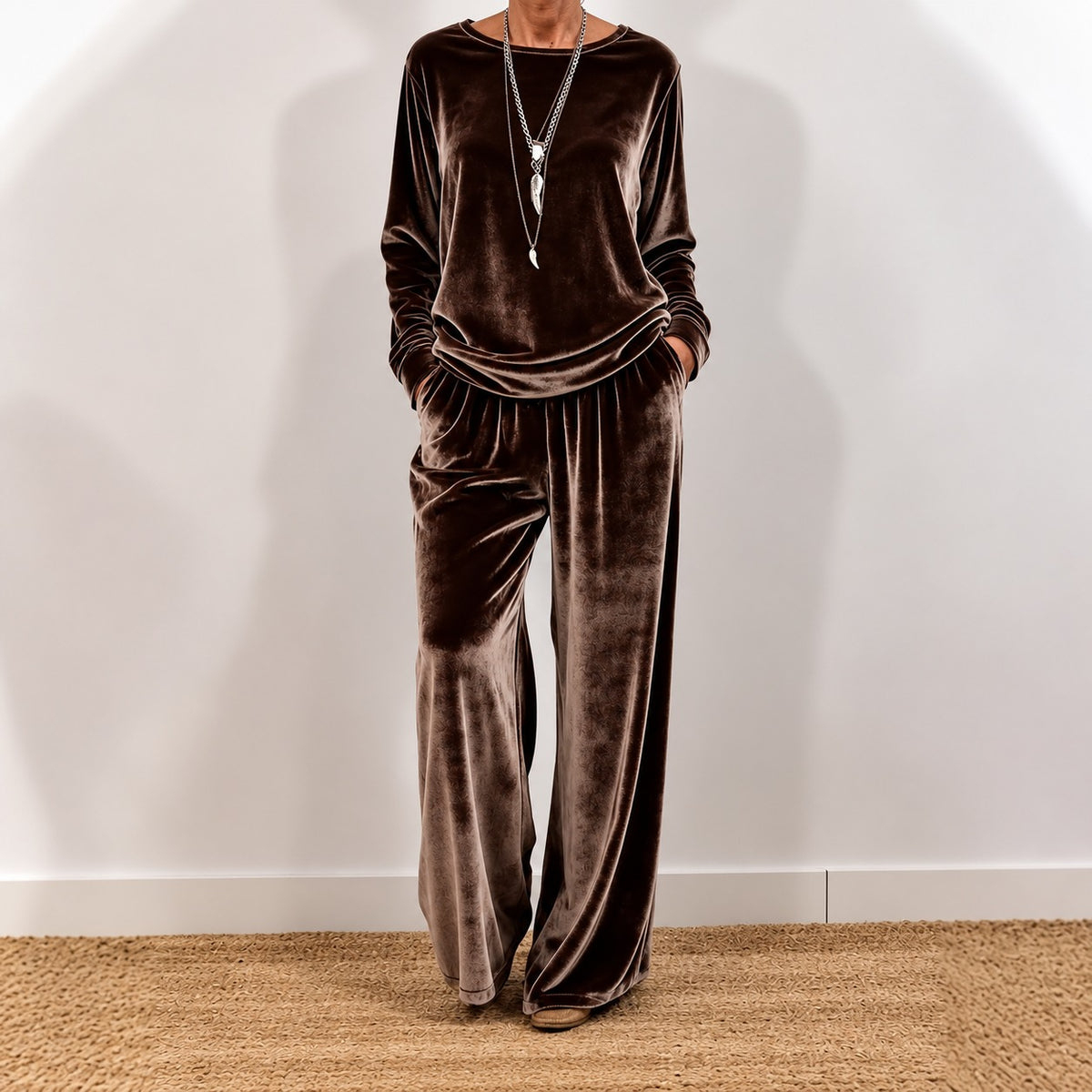 Set Marilyn™ with Velvet Long-Sleeve Top and Wide-Leg Pants