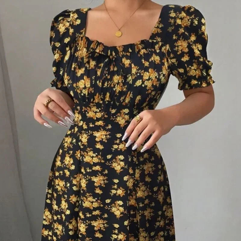 Women's European Fashion Dress in fine cotton / A touch of charm to brighten up your days and nights!