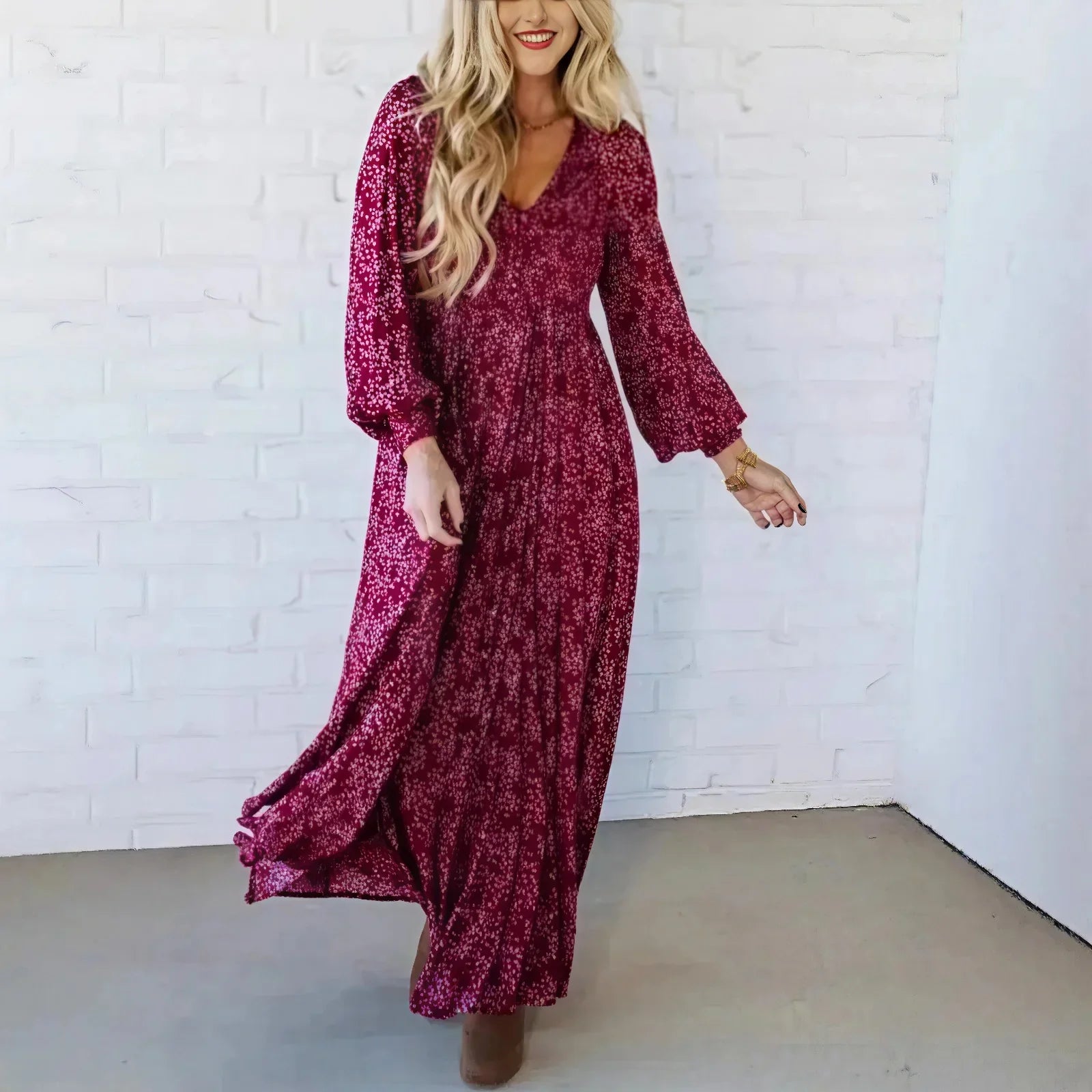 Avelline™ Dress with an Elegant Print and Flowing Silhouette