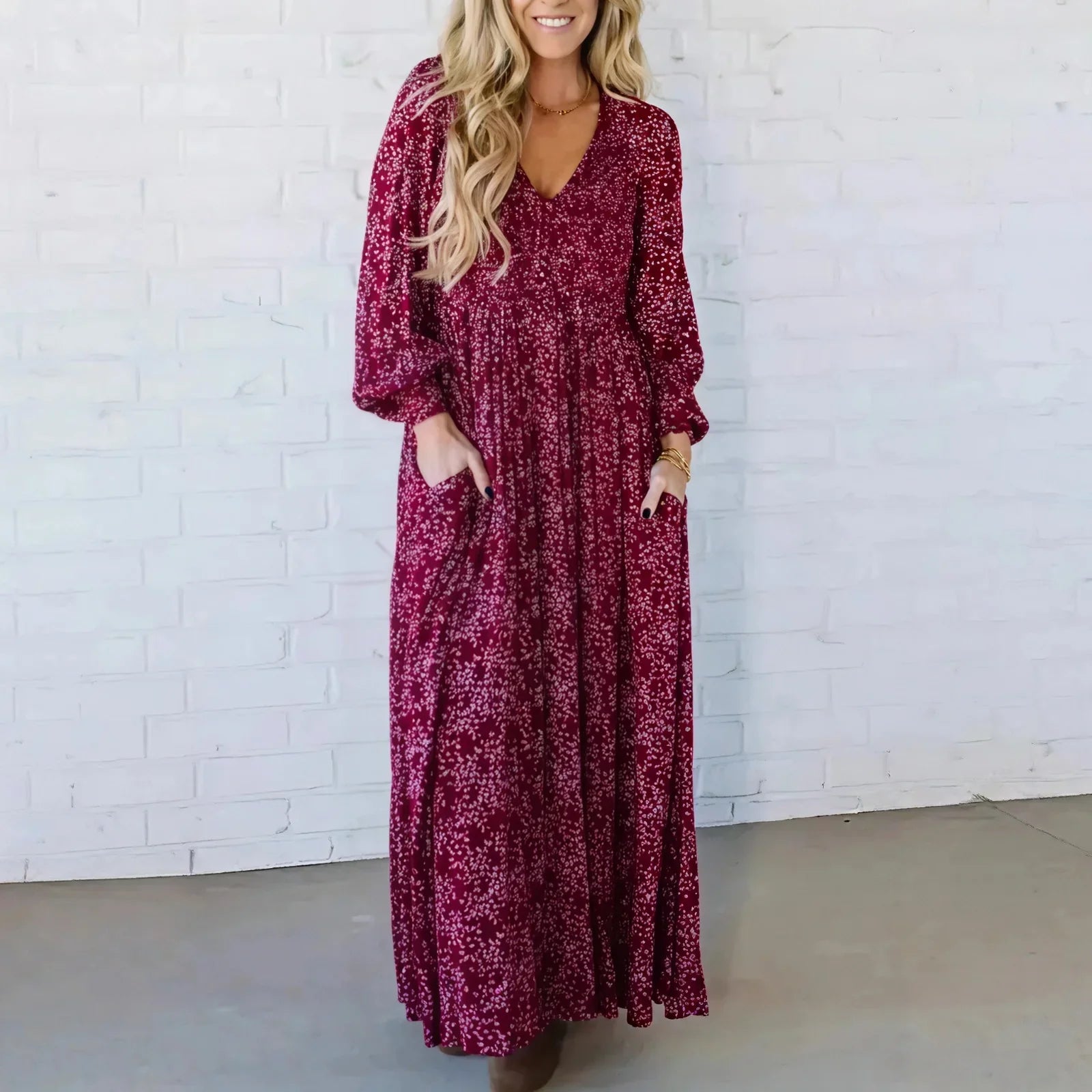 Avelline™ Dress with an Elegant Print and Flowing Silhouette