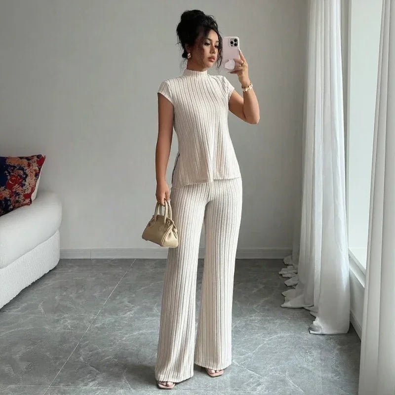 Selmira™ Ribbed Set with Minimalist Elegance